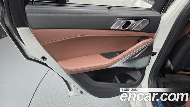 BMW X6 2021 — photo 15