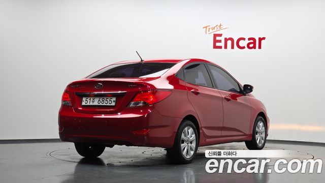 Hyundai Accent 2015 — photo 2