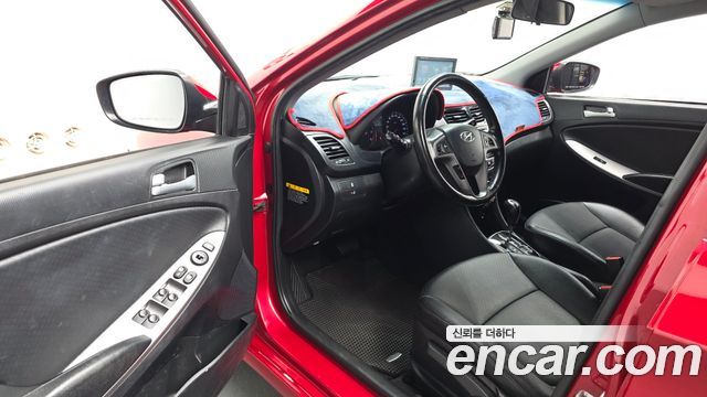 Hyundai Accent 2015 — photo 10