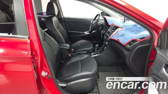 Hyundai Accent 2015 — photo 11