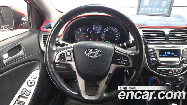 Hyundai Accent 2015 — photo 13