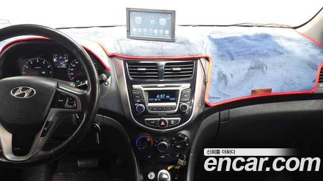 Hyundai Accent 2015 — photo 14