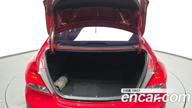 Hyundai Accent 2015 — photo 20
