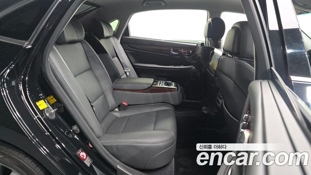 Hyundai Equus 2015 — photo 17