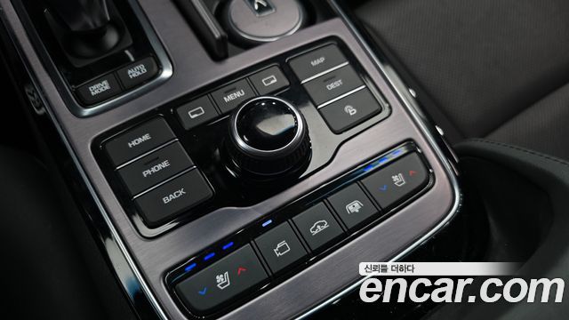 Hyundai Equus 2015 — photo 24
