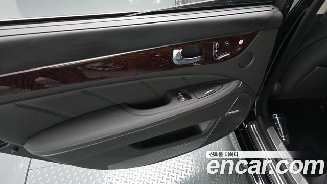 Hyundai Equus 2015 — photo 15