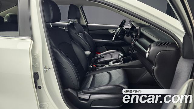Kia K3 2020 — photo 13