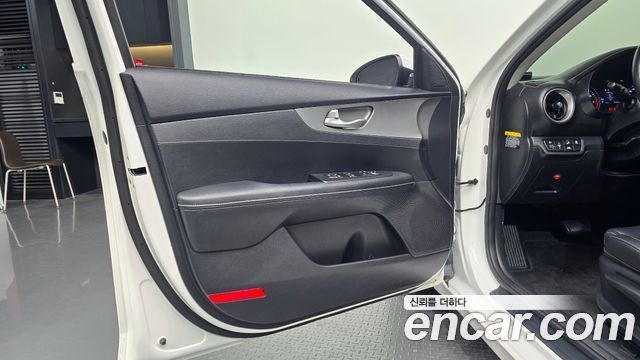 Kia K3 2020 — photo 14