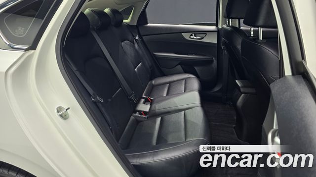 Kia K3 2020 — photo 16