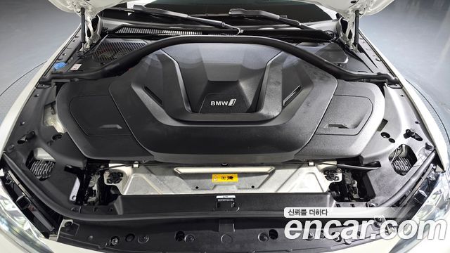 BMW i4 2022 — photo 6