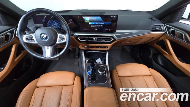 BMW i4 2022 — photo 10