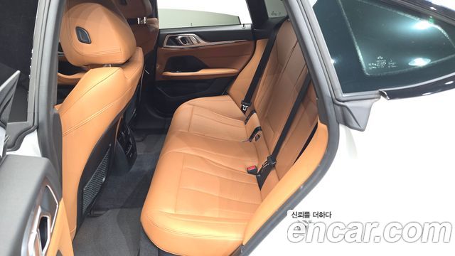 BMW i4 2022 — photo 17