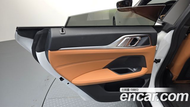 BMW i4 2022 — photo 15