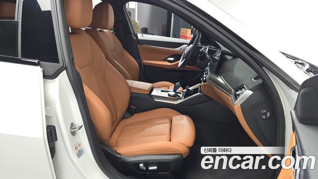 BMW i4 2022 — photo 16
