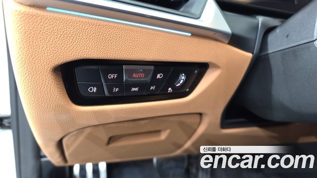 BMW i4 2022 — photo 27