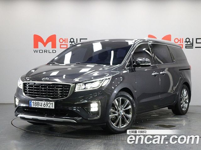 Kia Canival 2019 — photo 1