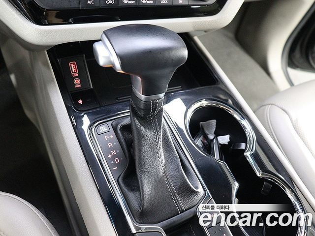 Kia Canival 2019 — photo 9