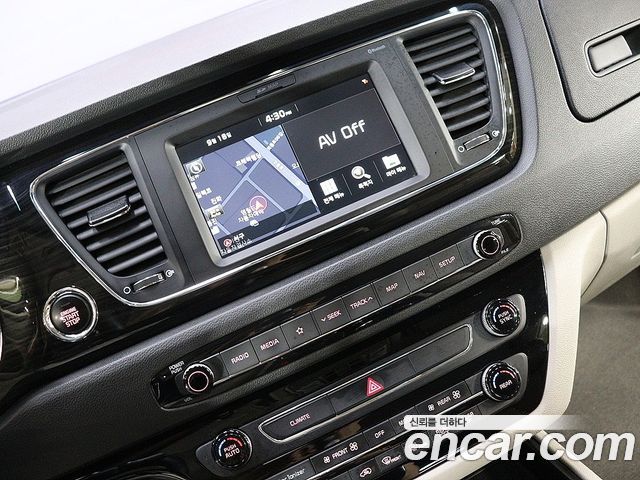 Kia Canival 2019 — photo 11