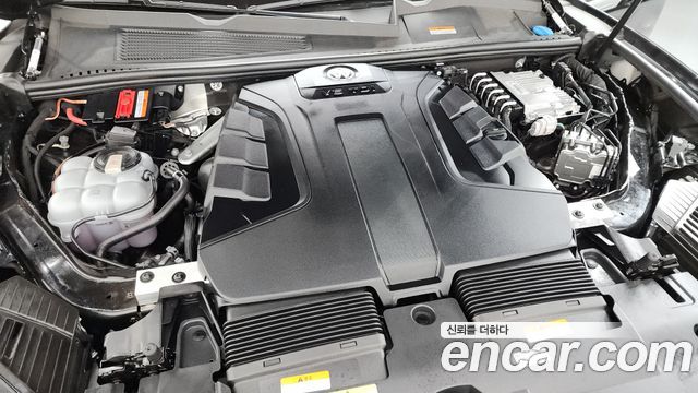 Volkswagen Touareg 2023 — photo 6