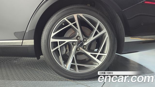 Genesis G90 2023 — photo 7