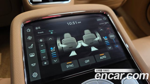Genesis G90 2023 — photo 35