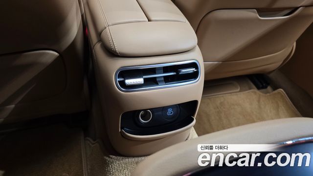 Genesis G90 2023 — photo 37