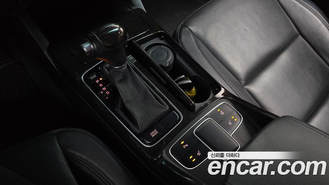 Kia K7 2013 — photo 12