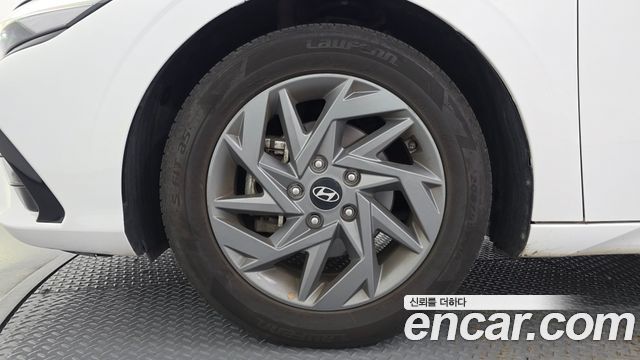 Hyundai AVANTE 2024 — photo 5