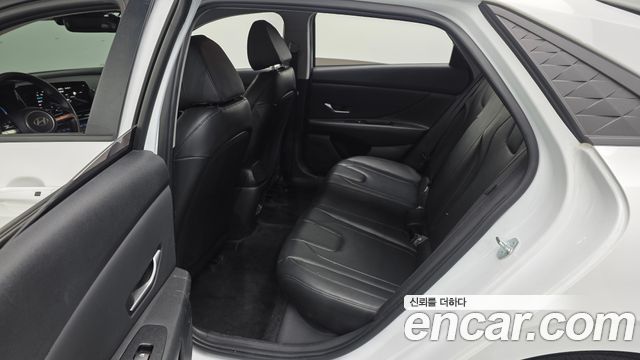 Hyundai AVANTE 2024 — photo 11
