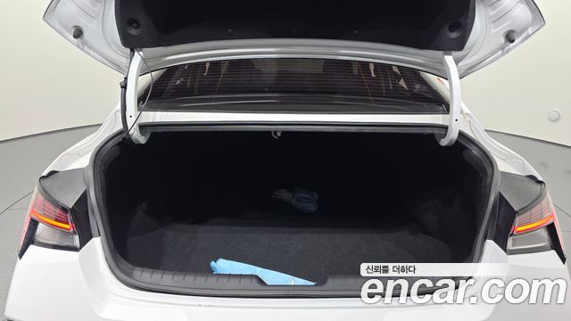 Hyundai AVANTE 2024 — photo 20