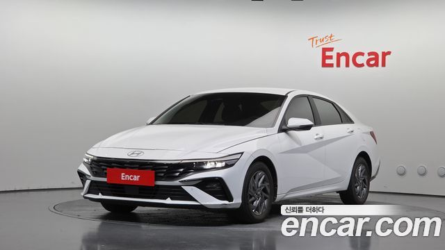 Hyundai AVANTE 2024 — photo 1