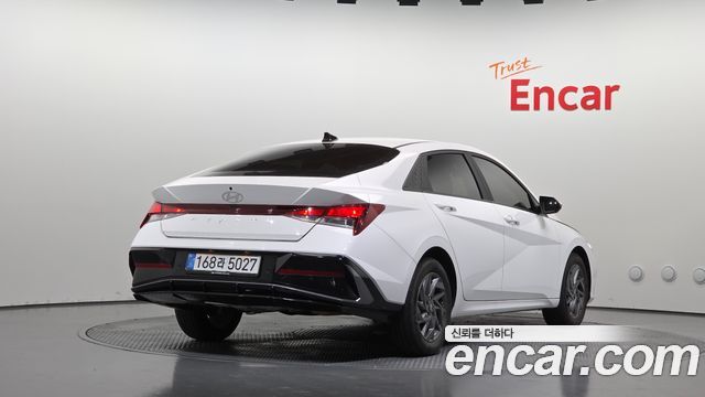 Hyundai AVANTE 2024 — photo 2