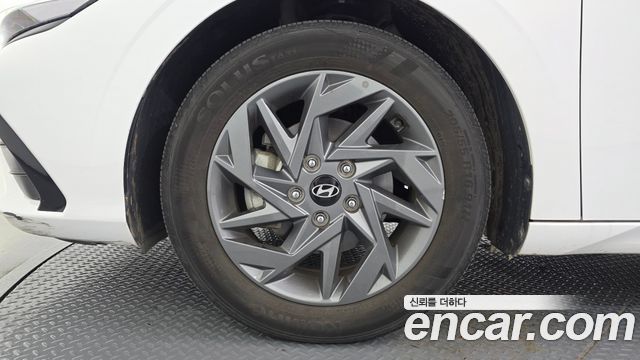Hyundai AVANTE 2024 — photo 5