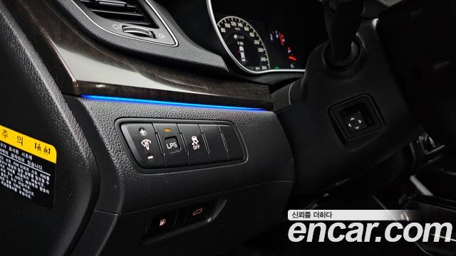 Kia K7 2013 — photo 17