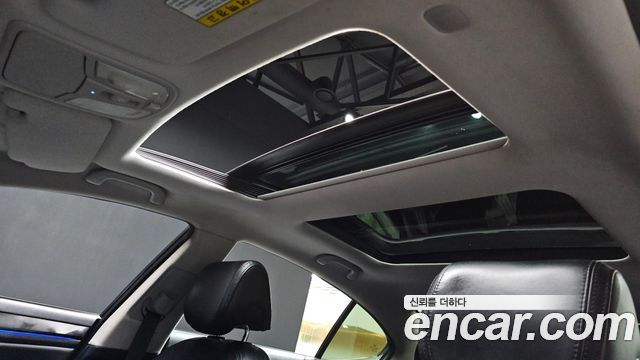Kia K7 2013 — photo 18