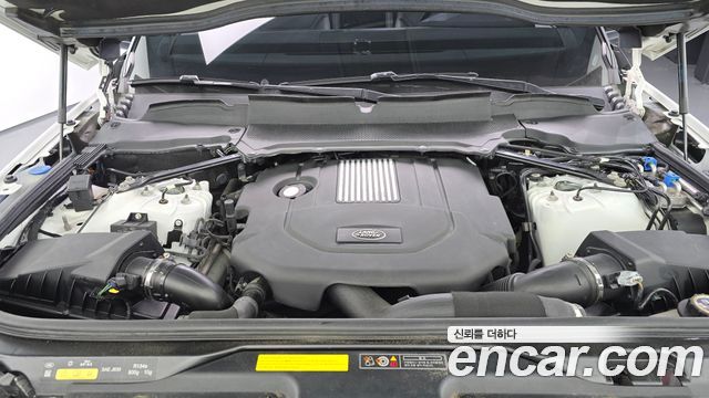 Land Rover Discovery 2020 — photo 6