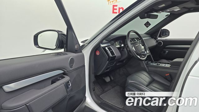 Land Rover Discovery 2020 — photo 10