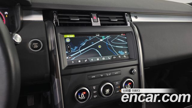 Land Rover Discovery 2020 — photo 12