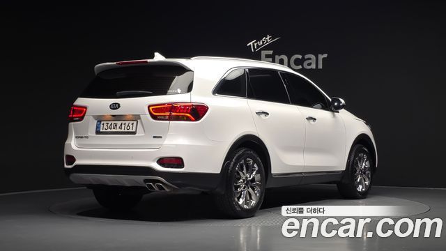 Kia Sorento 2018 — photo 2