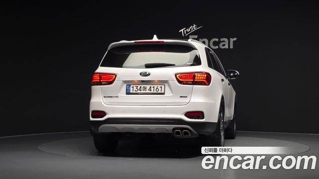 Kia Sorento 2018 — photo 4