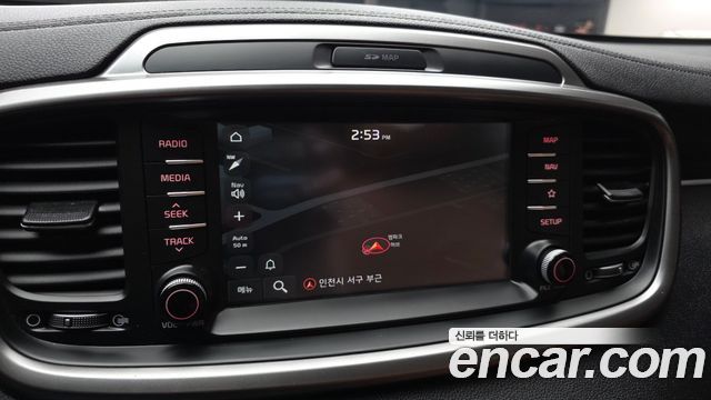 Kia Sorento 2018 — photo 20