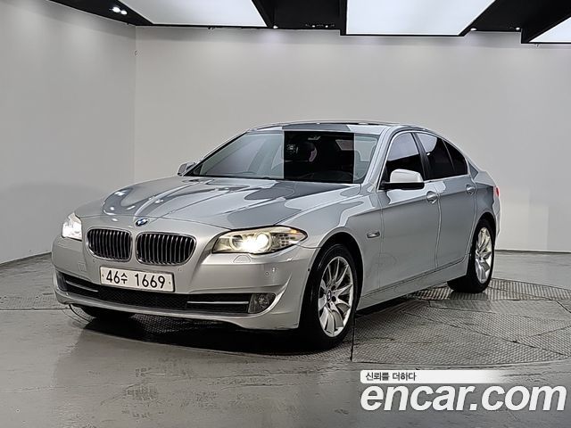 BMW 5-Series 2013 — photo 1