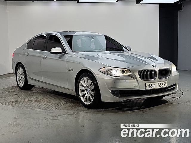 BMW 5-Series 2013 — photo 2