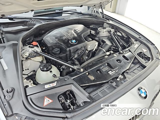 BMW 5-Series 2013 — photo 6