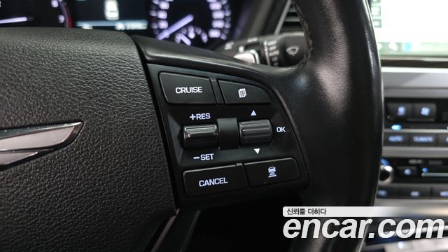 Genesis G80 2018 — photo 18