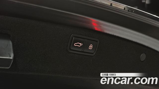 Genesis G80 2018 — photo 20