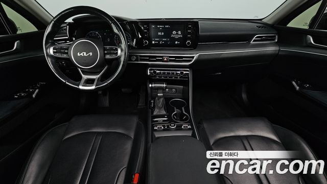 Kia K5 2022 — photo 10