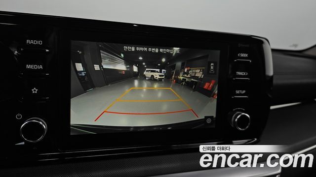 Kia K5 2022 — photo 21