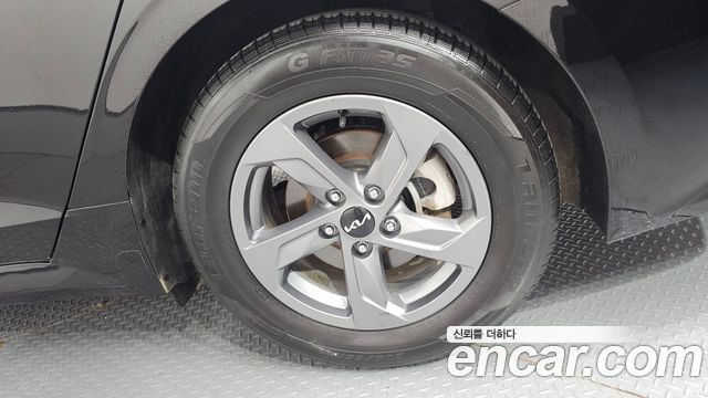 Kia K5 2022 — photo 7