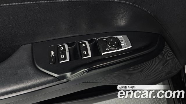 Kia K5 2022 — photo 28